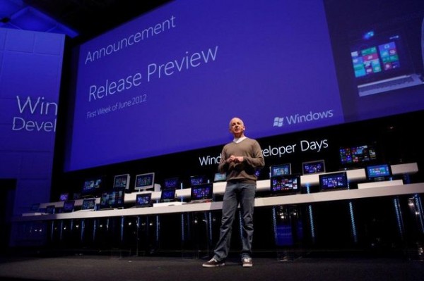 Windows8ReleasePreview-first-week-inJune-600x399