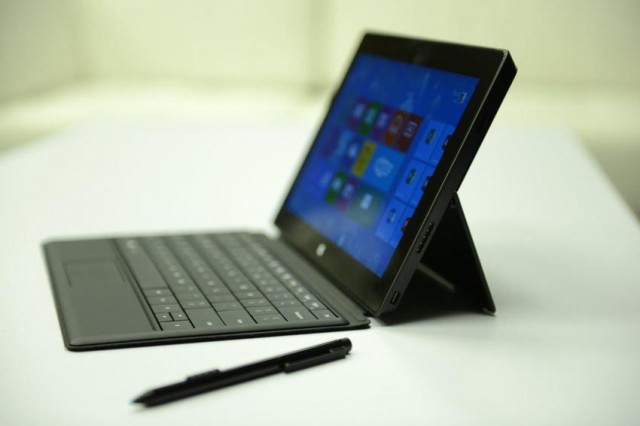 SurfaceProRight-640x426